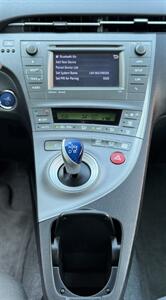 2015 Toyota Prius Three   - Photo 10 - San Jose, CA 95126