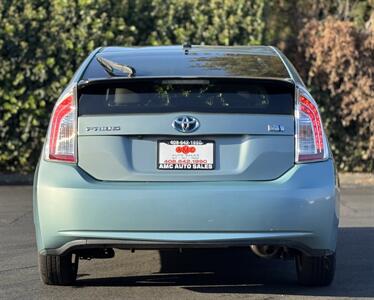 2015 Toyota Prius Three   - Photo 4 - San Jose, CA 95126