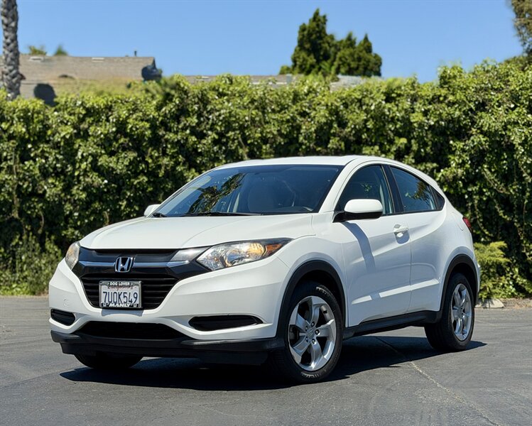 2017 Honda HR-V LX  