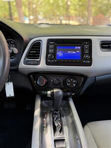 2017 Honda HR-V LX   - Photo 14 - San Jose, CA 95126