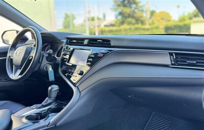 2019 Toyota Camry SE   - Photo 10 - San Jose, CA 95126