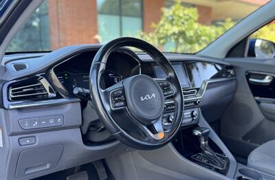 2022 Kia Niro LXS   - Photo 9 - San Jose, CA 95126