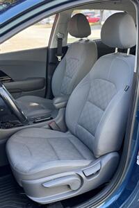 2022 Kia Niro LXS   - Photo 14 - San Jose, CA 95126