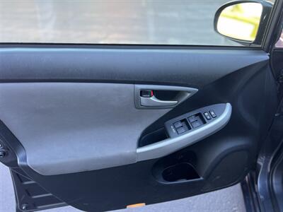 2013 Toyota Prius Three   - Photo 18 - San Jose, CA 95126