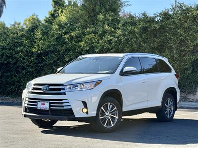 2019 Toyota Highlander XLE   - Photo 1 - San Jose, CA 95126