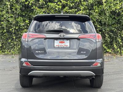 2018 Toyota RAV4 XLE   - Photo 4 - San Jose, CA 95126