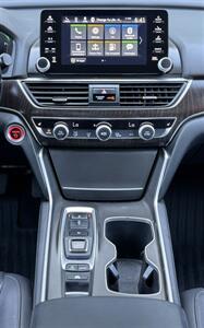 2022 Honda Accord Hybrid EX-L   - Photo 12 - San Jose, CA 95126