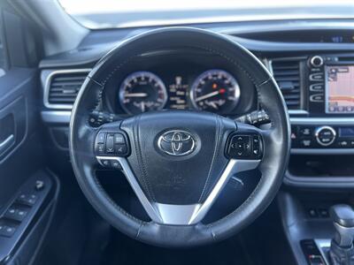 2014 Toyota Highlander XLE   - Photo 12 - San Jose, CA 95126