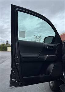 2019 Toyota Tacoma TRD Sport   - Photo 20 - San Jose, CA 95126