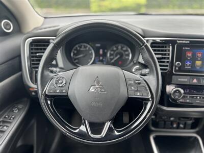 2017 Mitsubishi Outlander SEL   - Photo 16 - San Jose, CA 95126