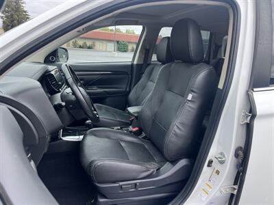 2017 Mitsubishi Outlander SEL   - Photo 11 - San Jose, CA 95126