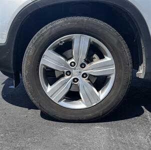 2013 Kia Sorento EX   - Photo 12 - San Jose, CA 95126