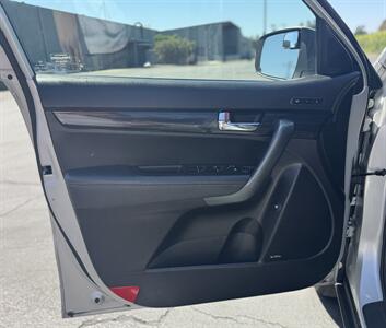 2013 Kia Sorento EX   - Photo 15 - San Jose, CA 95126