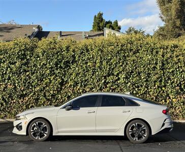 2021 Kia K5 GT-Line   - Photo 2 - San Jose, CA 95126