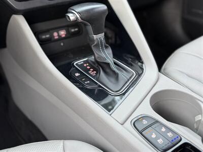 2019 Kia Niro Plug-In Hybrid EX Premium   - Photo 17 - San Jose, CA 95126