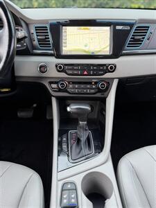 2019 Kia Niro Plug-In Hybrid EX Premium   - Photo 14 - San Jose, CA 95126