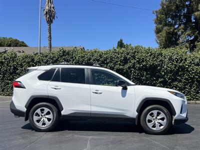 2019 Toyota RAV4 LE   - Photo 6 - San Jose, CA 95126