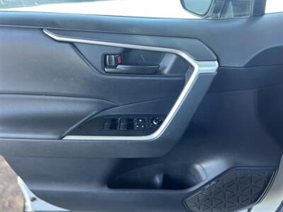 2019 Toyota RAV4 LE   - Photo 21 - San Jose, CA 95126