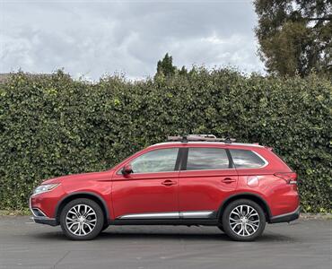 2018 Mitsubishi Outlander SEL   - Photo 2 - San Jose, CA 95126