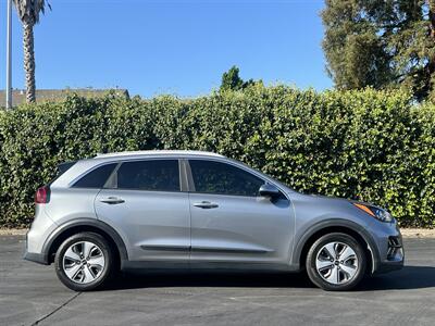 2022 Kia Niro LX   - Photo 6 - San Jose, CA 95126