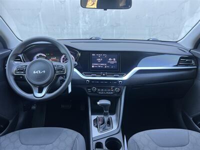 2022 Kia Niro LX   - Photo 10 - San Jose, CA 95126