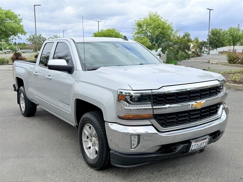 2017 Chevrolet Silverado 1500 LT - Photo 3 - Orangevale, CA 95662
