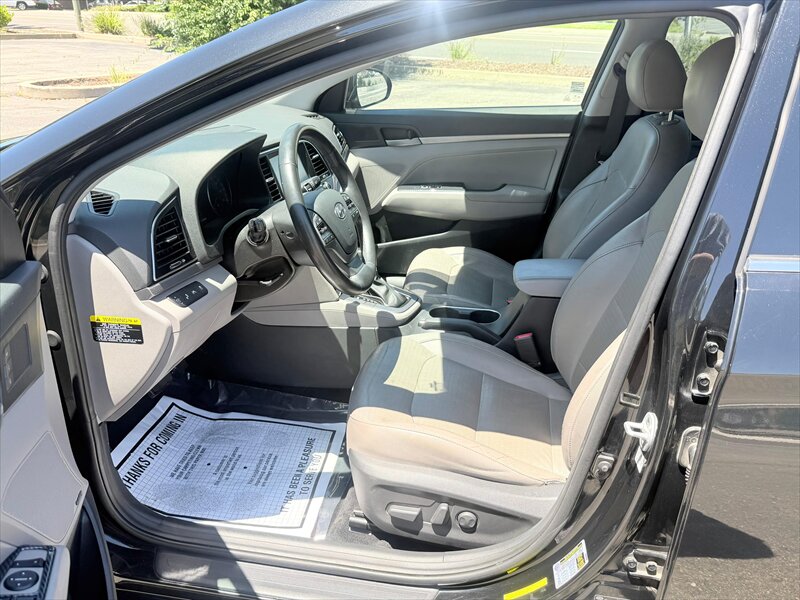 2017 Hyundai ELANTRA SE - Photo 9 - Orangevale, CA 95662