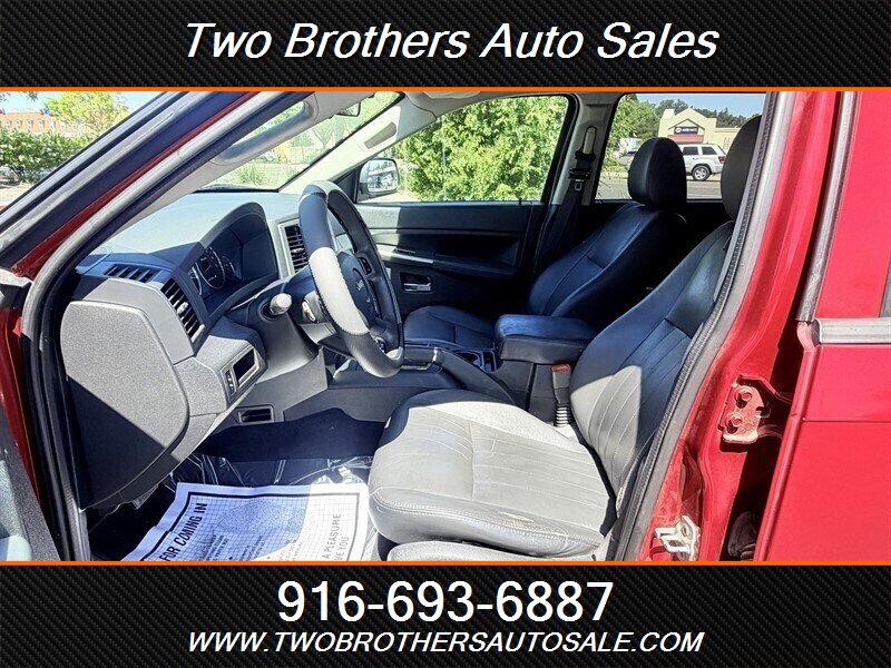 2009 Jeep Grand Cherokee Laredo - Photo 11 - Orangevale, CA 95662
