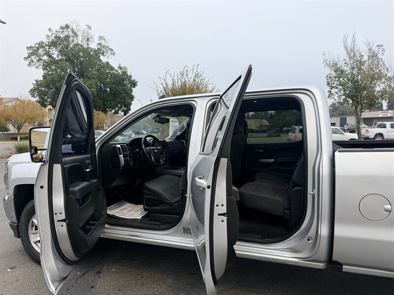 2017 Chevrolet Silverado 1500 LT - Photo 12 - Orangevale, CA 95662