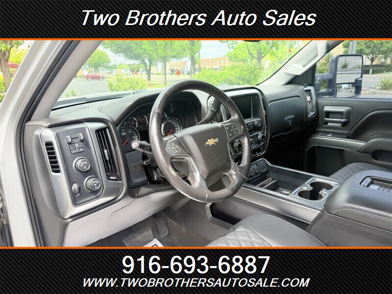 2017 Chevrolet Silverado 1500 LT - Photo 10 - Orangevale, CA 95662