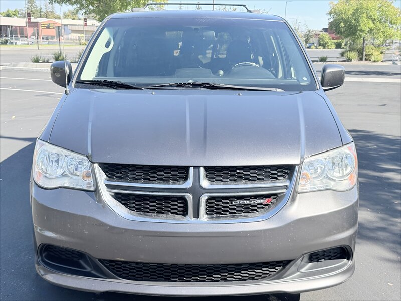2016 Dodge Grand Caravan SXT - Photo 2 - Orangevale, CA 95662