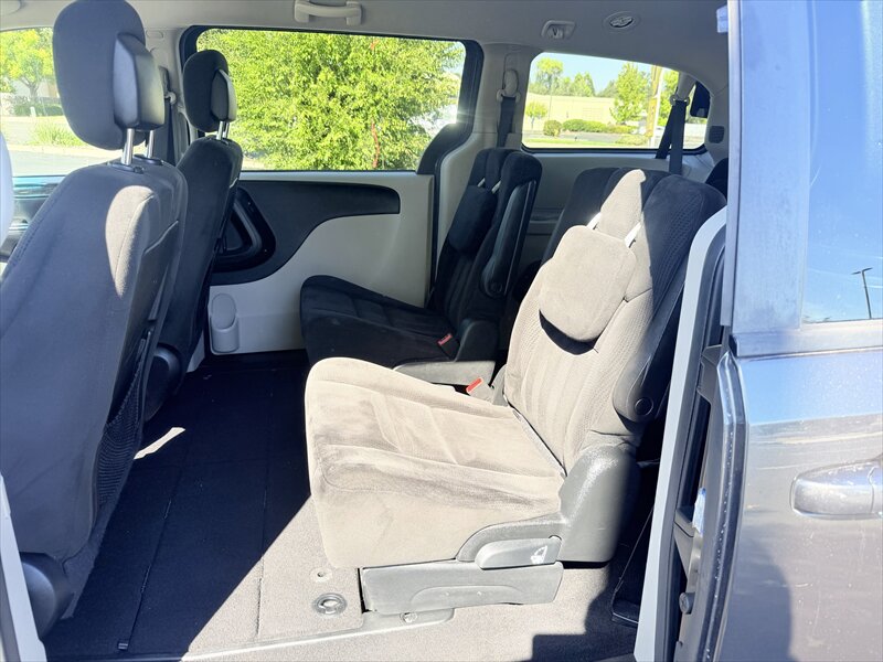 2016 Dodge Grand Caravan SXT - Photo 13 - Orangevale, CA 95662