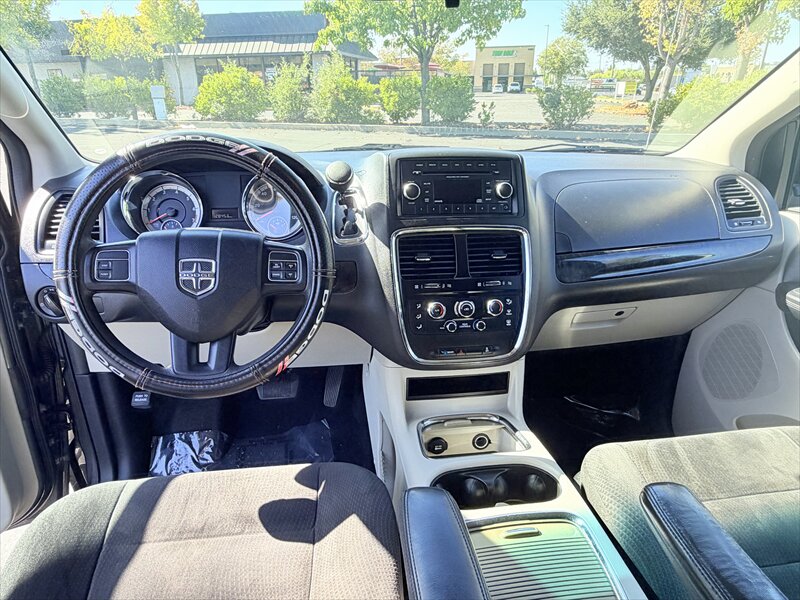 2016 Dodge Grand Caravan SXT - Photo 9 - Orangevale, CA 95662