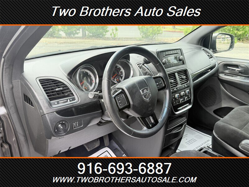 2016 Dodge Grand Caravan American Value Package - Photo 10 - Orangevale, CA 95662