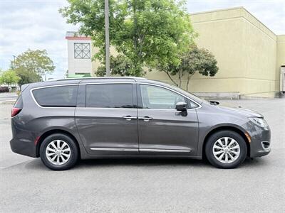 2019 Chrysler Pacifica Touring L - Photo 4 - Orangevale, CA 95662