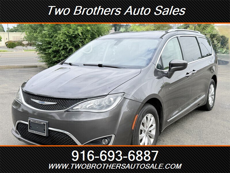 2019 Chrysler Pacifica Touring L  