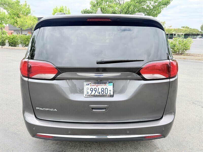 2019 Chrysler Pacifica Touring L - Photo 6 - Orangevale, CA 95662