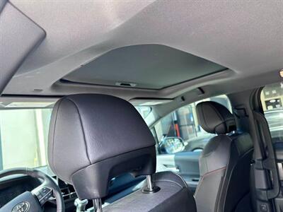 2024 Toyota Sienna XSE 7-Passenger   - Photo 5 - Baldwin Park, CA 91706