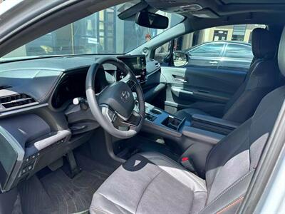 2024 Toyota Sienna XSE 7-Passenger   - Photo 3 - Baldwin Park, CA 91706