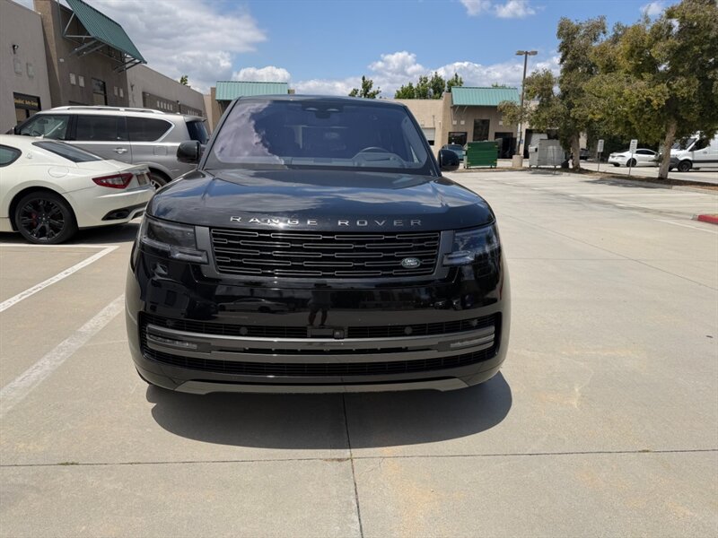 2023 Land Rover Range Rover P400 SE  