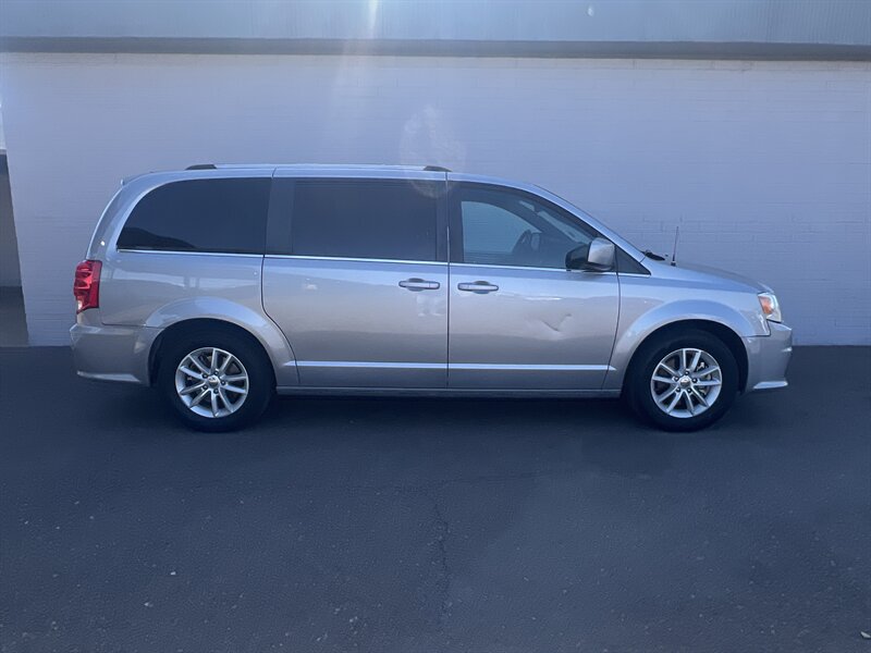 2020 Dodge Grand Caravan SXT  