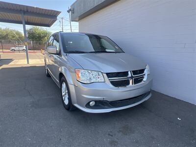 2020 Dodge Grand Caravan SXT - Photo 2 - Phoenix, AZ 85009