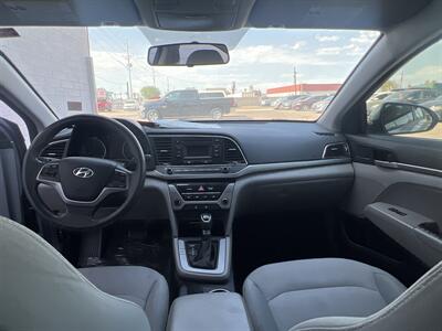 2017 Hyundai ELANTRA SE - Photo 7 - Phoenix, AZ 85009