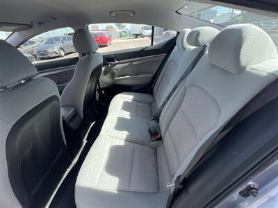 2017 Hyundai ELANTRA SE - Photo 6 - Phoenix, AZ 85009