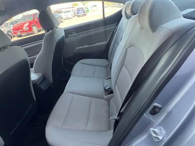 2017 Hyundai ELANTRA SE - Photo 6 - Phoenix, AZ 85009