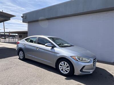 2017 Hyundai ELANTRA SE - Photo 2 - Phoenix, AZ 85009