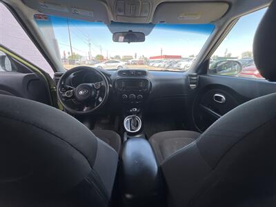 2015 Kia Soul   - Photo 5 - Phoenix, AZ 85009