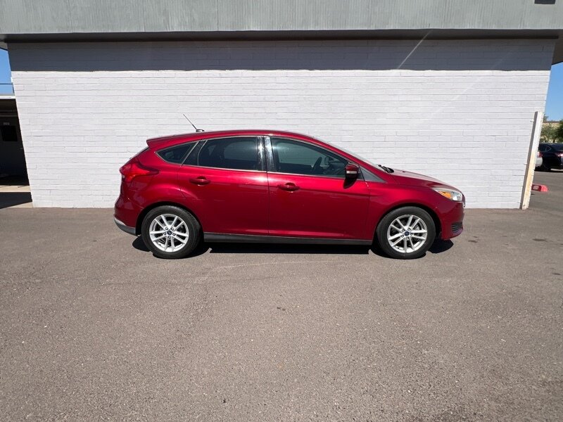 2015 Ford Focus SE - Photo 1 - Phoenix, AZ 85009