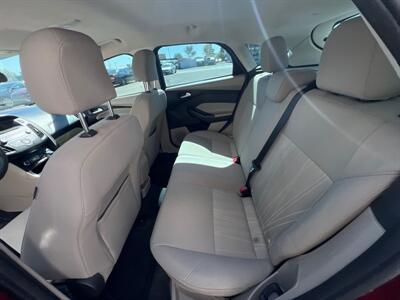 2015 Ford Focus SE   - Photo 6 - Phoenix, AZ 85009