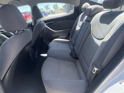 2016 Hyundai Elantra SE   - Photo 6 - Phoenix, AZ 85009